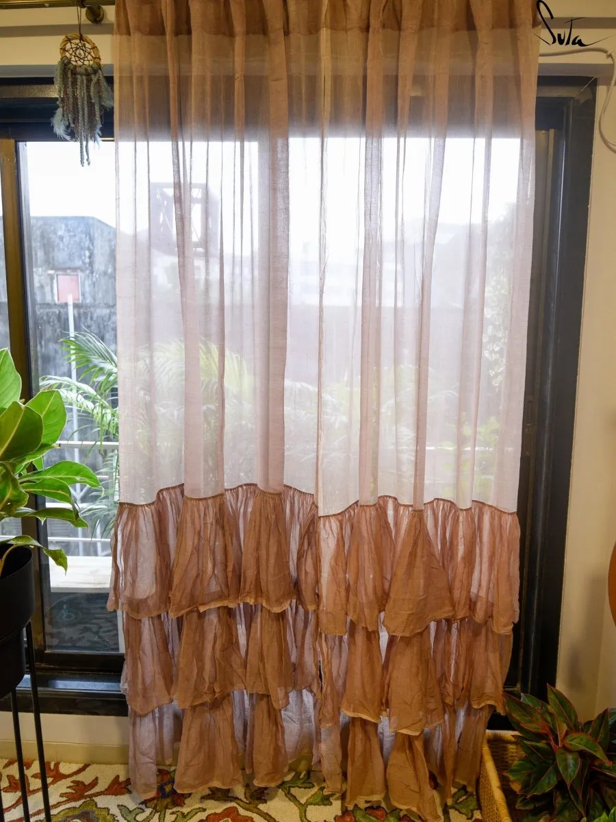 I Dream Of Cinnamon Gardens ( Curtain )