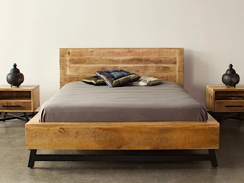 Industrial Metal Legs Retro King Size Bed Natural